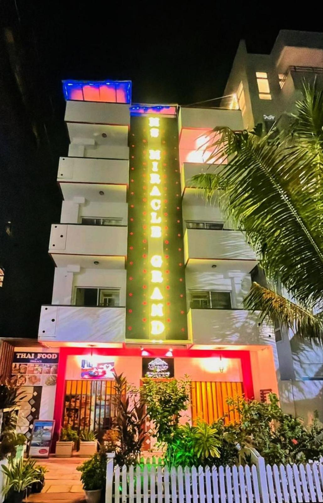 Hs Miracle Grand Hotel Hulhumale Ngoại thất bức ảnh