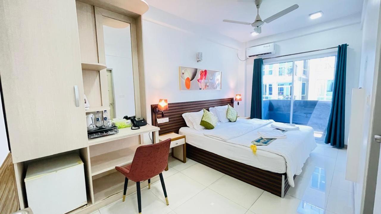 Hs Miracle Grand Hotel Hulhumale Ngoại thất bức ảnh